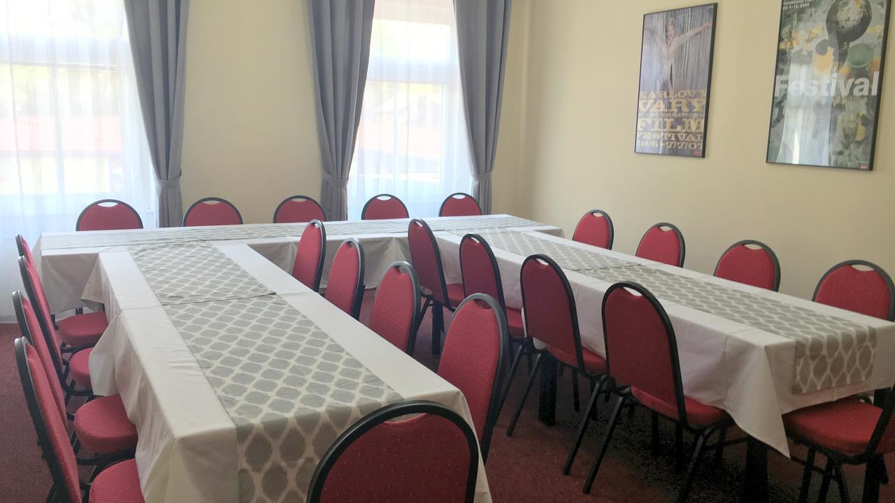 Village 3* Карловы Вары