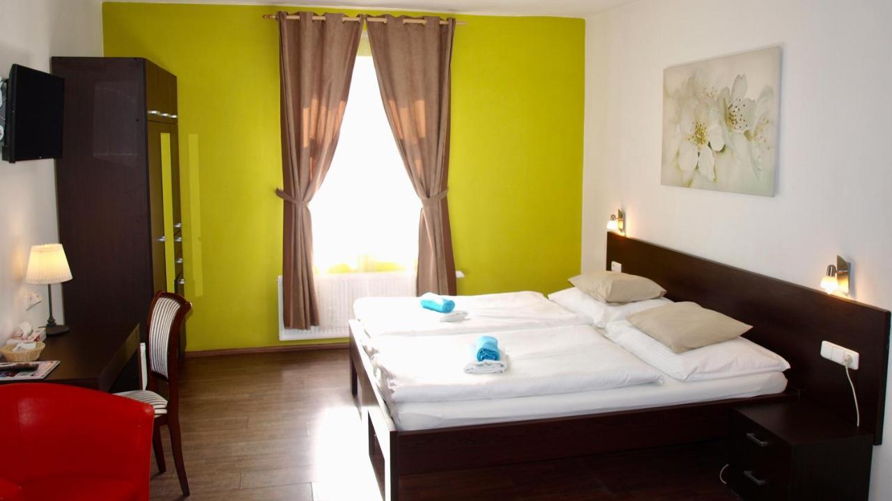 Village 3*