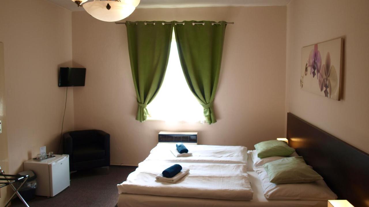 Village 3*